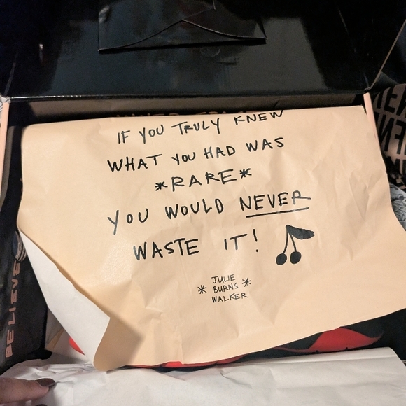 Jordan Black and Red Women's Melody Eshani - Picture 9 of 10